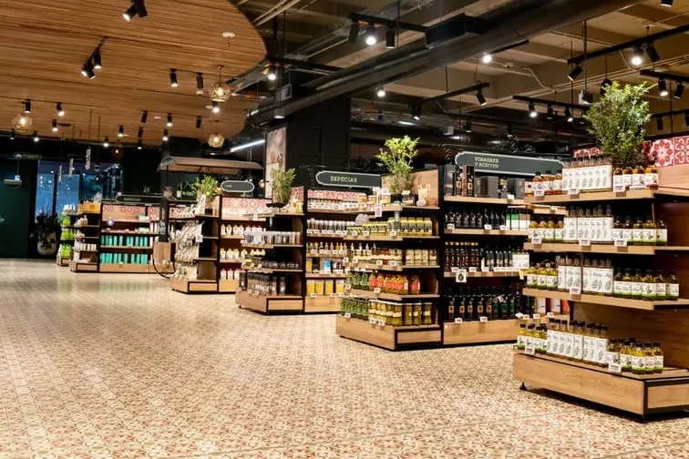 Retail & Trading